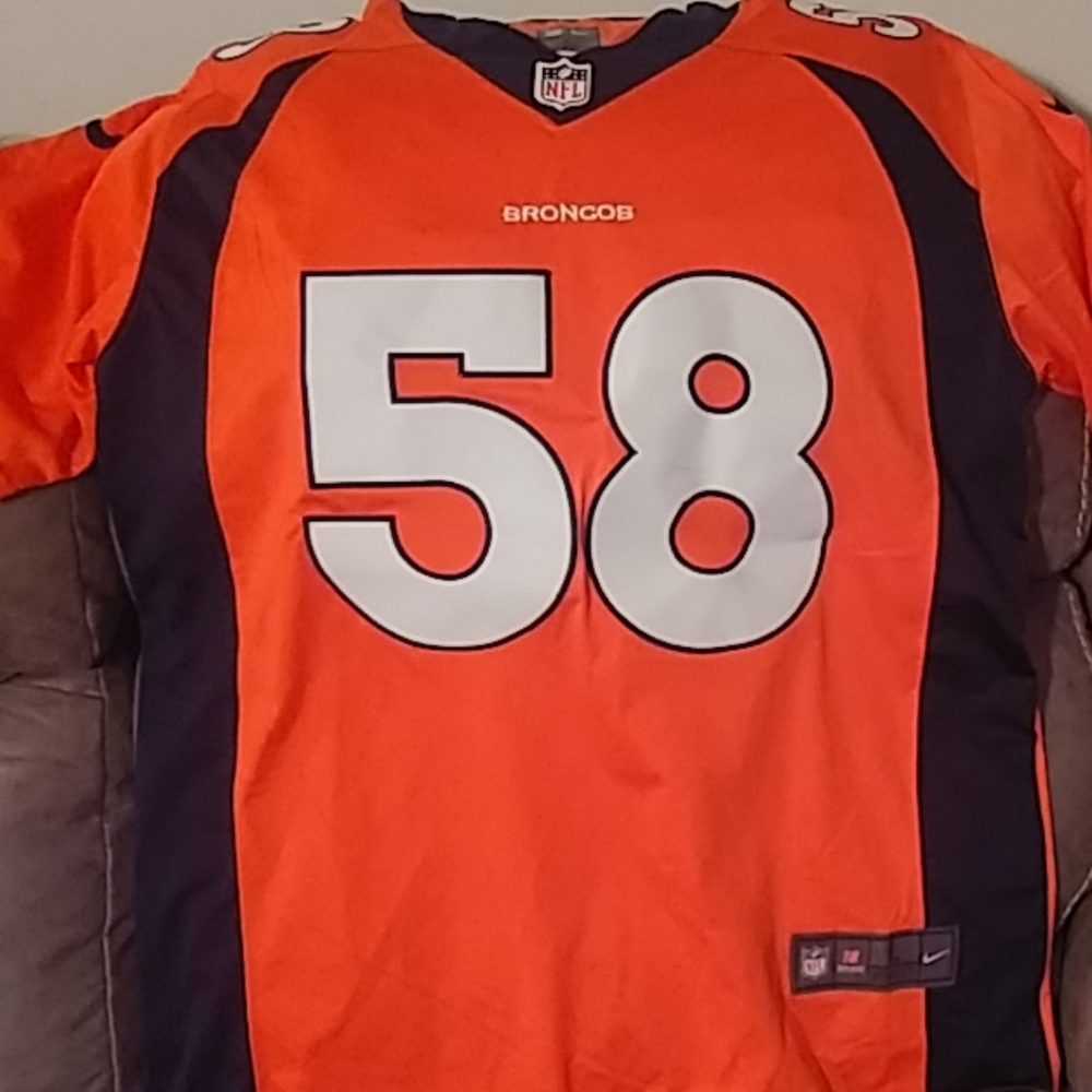 LG Von Miller